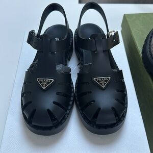 Prada Fisherman Sandal Vinyl Nero Black 37